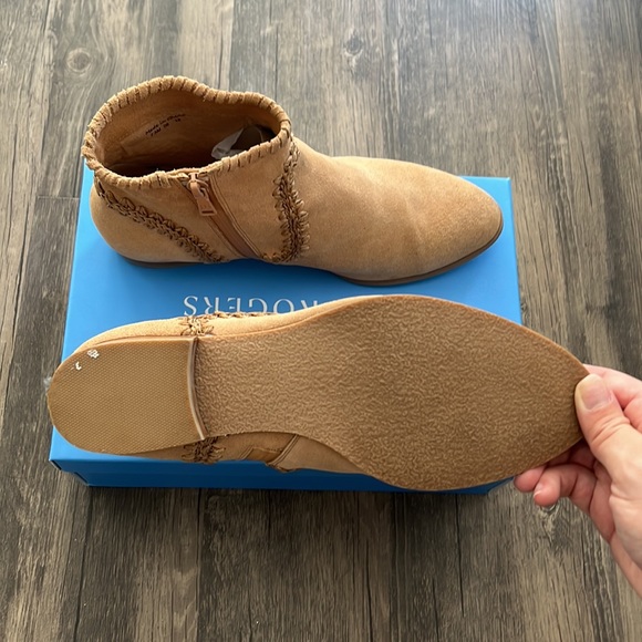 NWT Jack Rogers Gemma Suede Heel Slip On Bootie - Picture 5 of 6